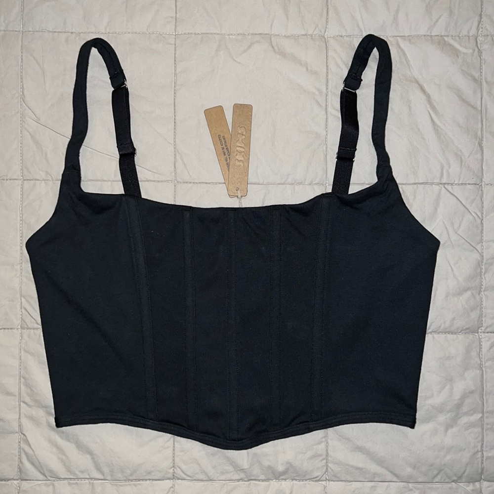 SKIMS Black Crop Top - Picture 2 of 6
